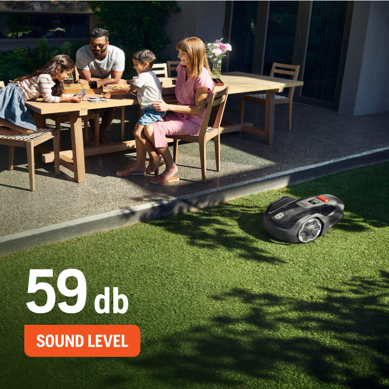 Husqvarna Automower® Aspire™ R4 (400 m²)