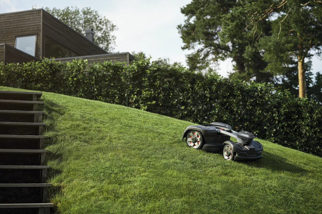 Husqvarna Automower® 435X AWD NERA with wire free technology
