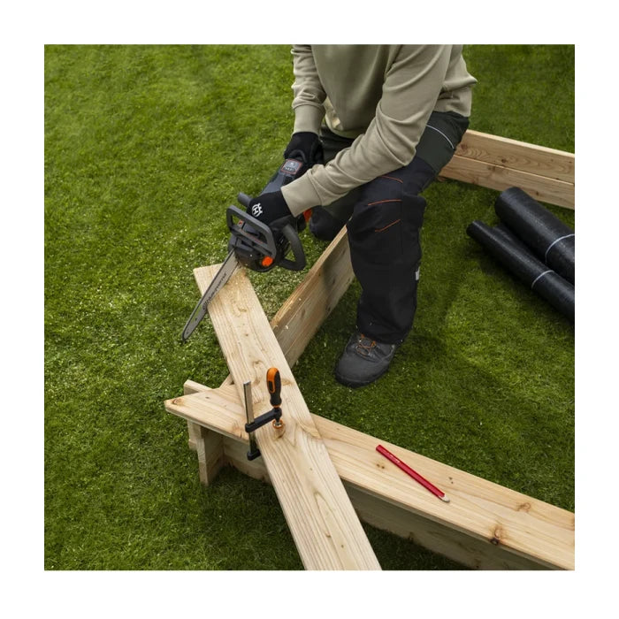 Husqvarna Aspire™ C15X-P4A with battery and charger