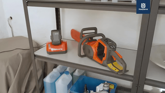 Husqvarna 240i 16" Bar with Battery and Charger