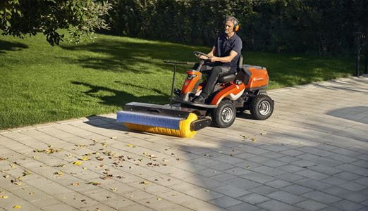 HUSQVARNA R 316TX Unit Only
