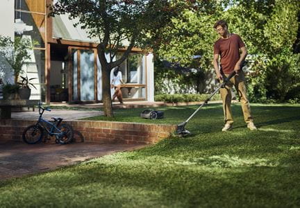 Husqvarna Aspire™ T28-P4A with Battery and Charger