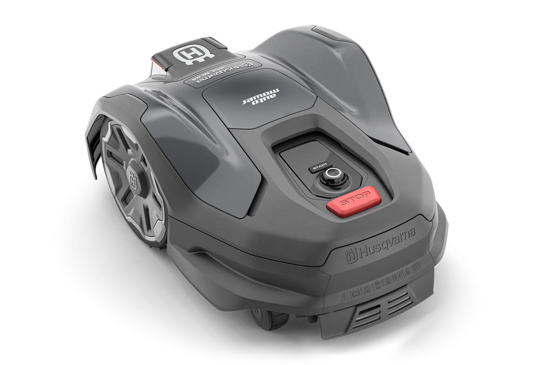 Husqvarna Automower® 305E NERA (600 m²)